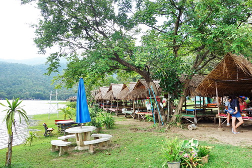 huay tung tao reservoir, chiang mai sightseeing