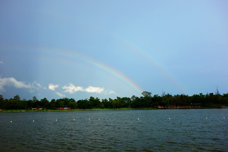 huay tung tao reservoir, chiang mai sightseeing