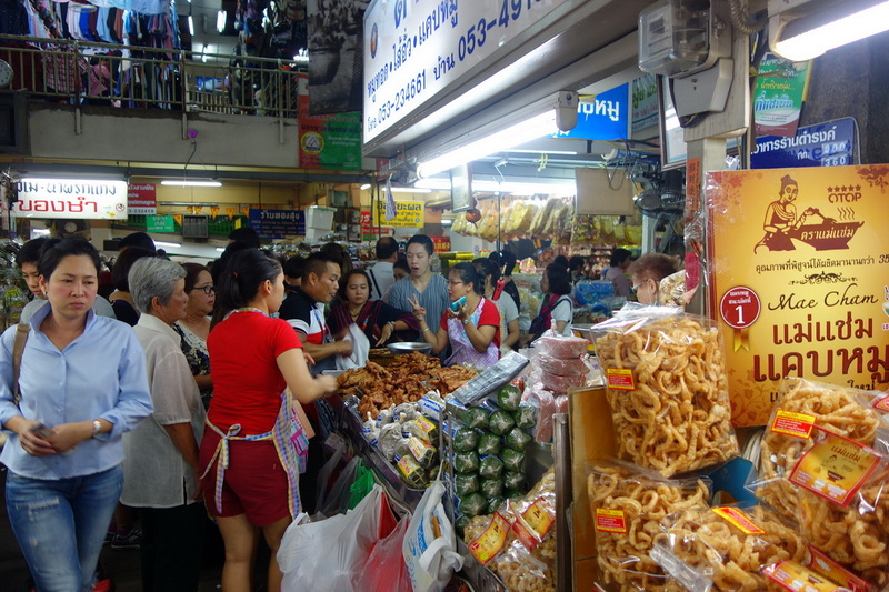 warorot market, kadluang market, kadluang, main market of chiang mai, chiang mai market
