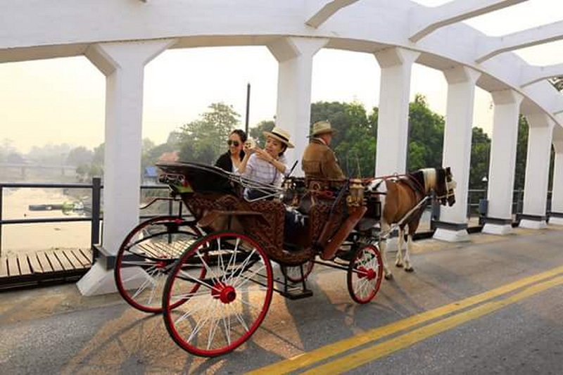 horse cart lampang