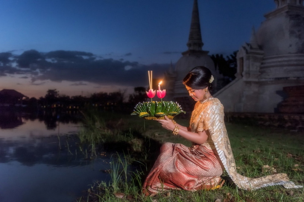 loi krathong regional names, loi krathong variants, loi krathong across regions, loi krathong tradition names, regional loi krathong festivities, regional loi krathong celebrations