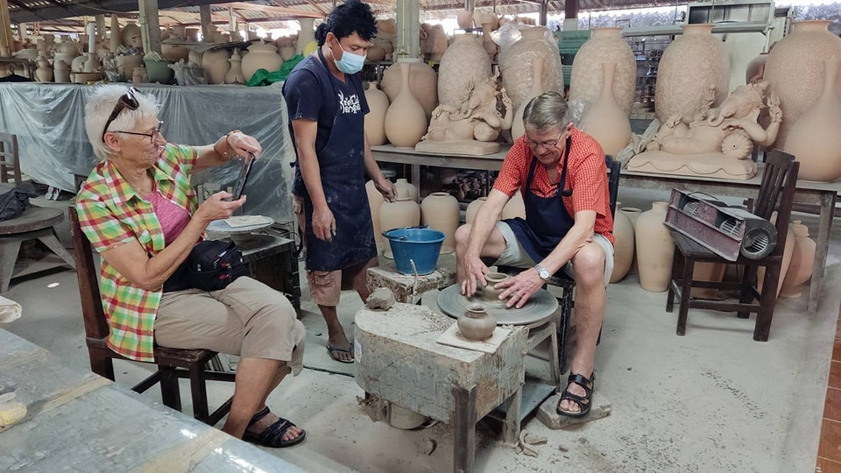 san kamphaeng handicraft village, san kampaeng handicraft village, san kampang handicraft village, borsang village, san kamphaeng village, san kampaeng village, san kampang village