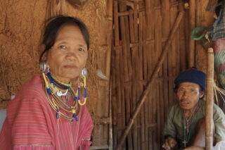 chiang rai hilltribe village, budget tour chiang rai, chiang rai day tour, chiang rai tour from chiang mai, tour from chiang mai to chiang rai, one day tour chiang rai, day tour chiang rai, chiang rai tours, tour chiang rai golden triangle