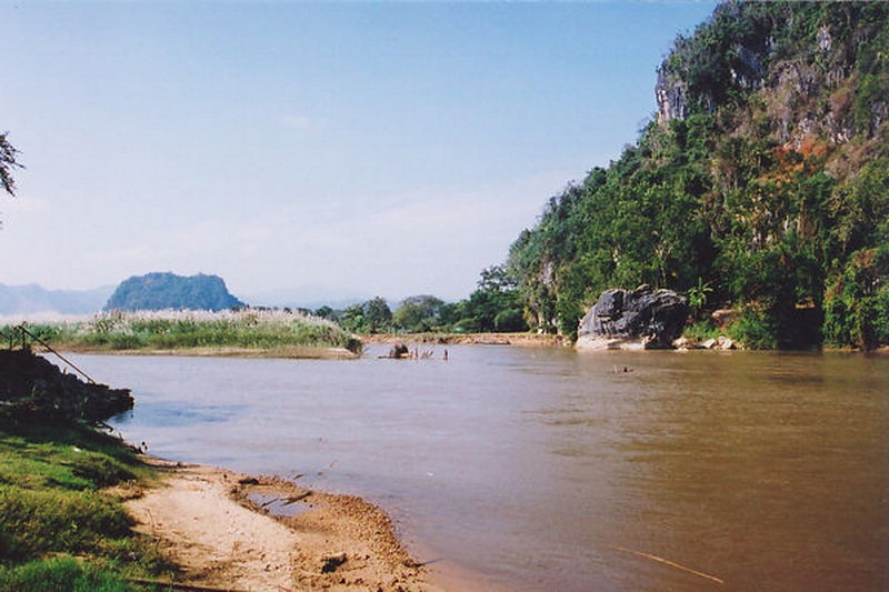 ta ton, ban ta ton, ban taton, taton, taton village