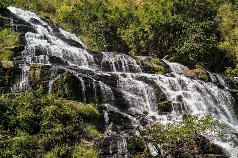 mae ya waterfall, popular waterfalls in chiang mai, best waterfalls in chiang mai, top waterfalls in chiang mai, must-visit waterfalls in chiang mai, beautiful waterfalls in chiang mai, attraction waterfalls in chiang mai, waterfall attractions chiang mai