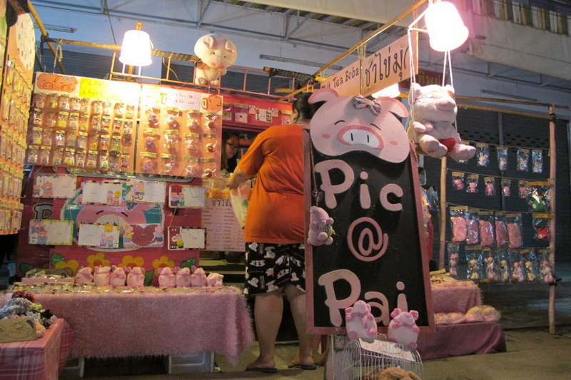 pai walking street, pai night market, shopping in pai, night market in pai, shopping in pai pai walking street, pai night market, shopping in pai, night market in pai, shopping in pai