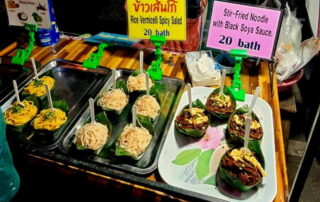 pai walking street, pai night market, shopping in pai, night market in pai, shopping in pai