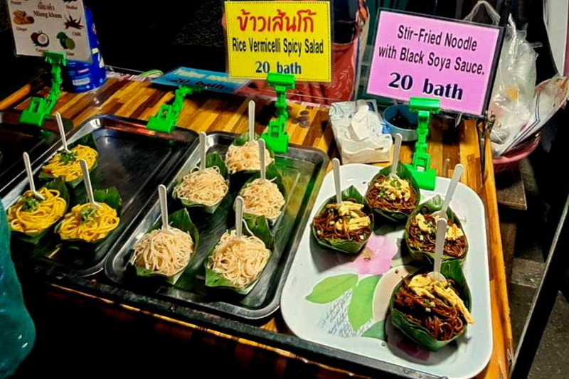 pai walking street, pai night market, shopping in pai, night market in pai, shopping in pai pai walking street, pai night market, shopping in pai, night market in pai, shopping in pai
