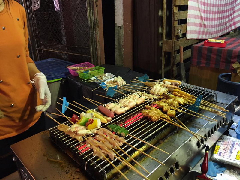 Street Food in Wua Lai Walking Street Chiang Mai